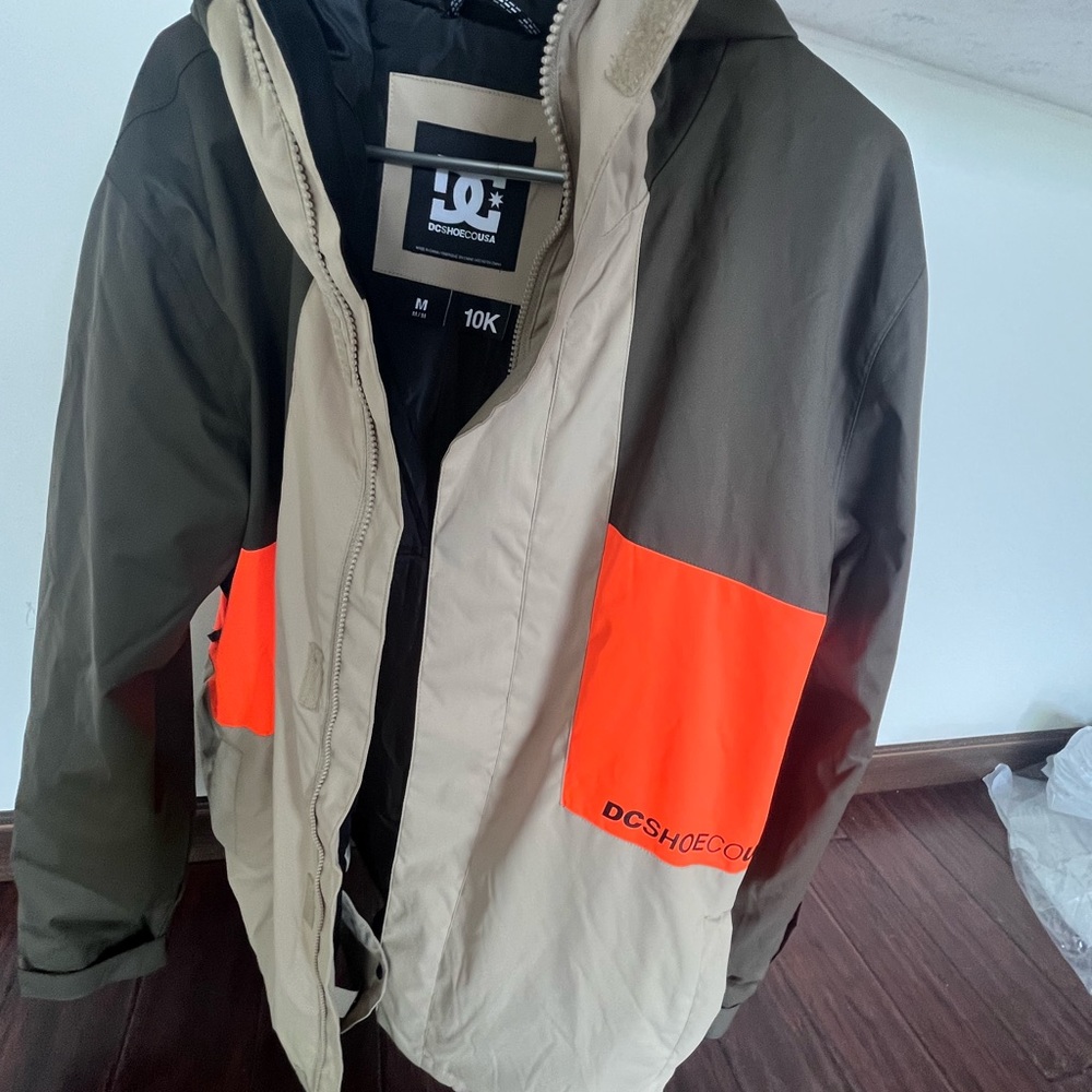 DC Defy Snowboard Jacket 2023 - Picture 2 of 7